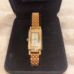 Luxurious Gold Women's Watch with Crystal Accents